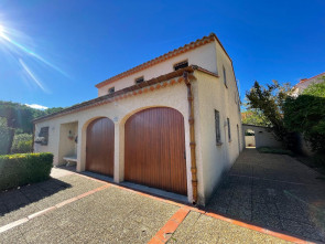 Villa en Vente à Perpignan / 7 pièces 224m2